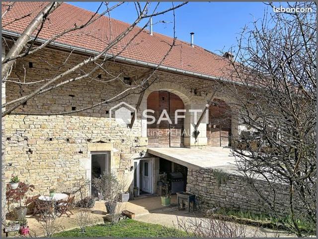 Ferme 5 pièces 158 m²