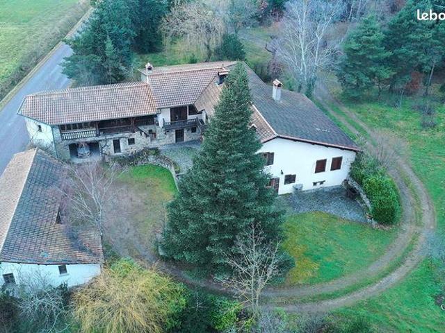 Ferme 5 pièces 195 m²