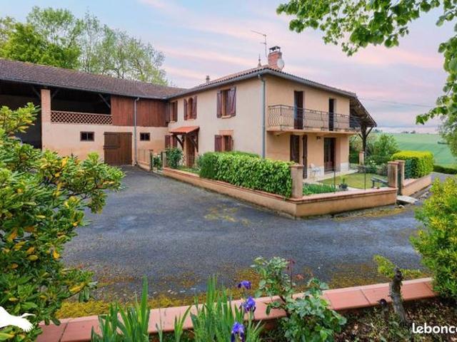 Ferme 5 pièces 200 m²