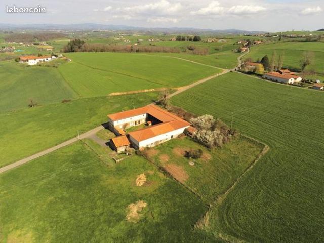 Ferme 5 pièces 200 m²