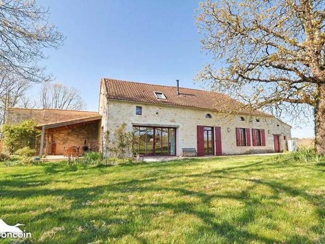 Ferme 5 pièces 200 m²