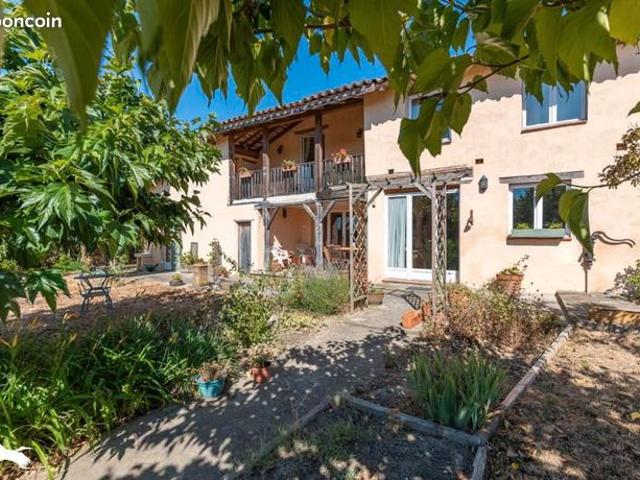 Ferme 5 pièces 205 m²