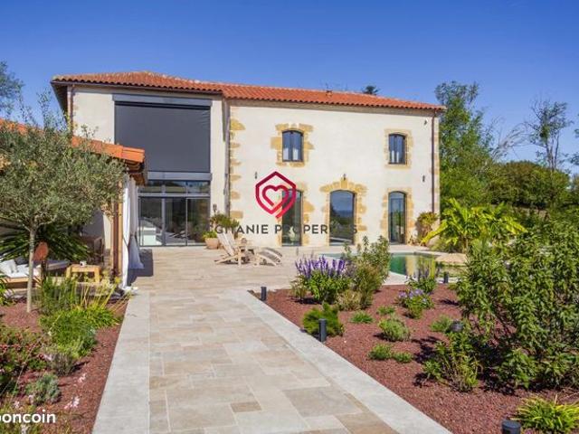 Ferme 5 pièces 233 m²