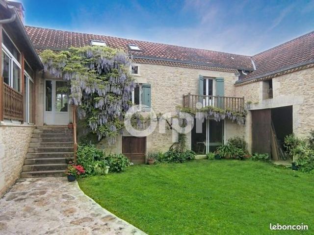 Ferme 5 pièces 235 m²