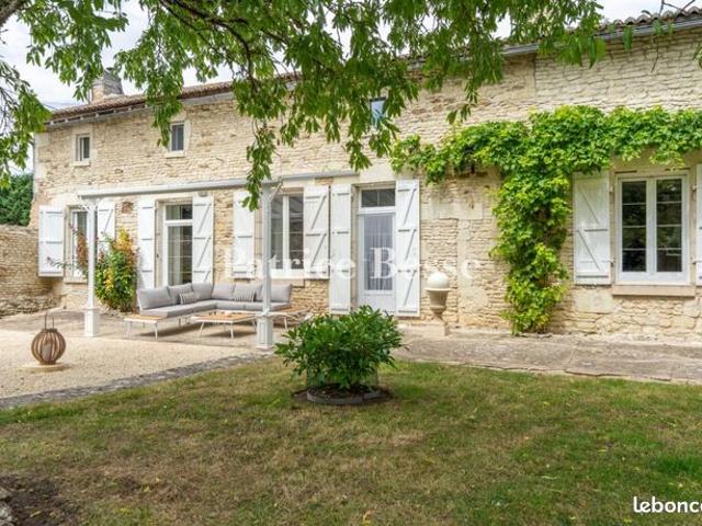 Ferme 5 pièces 240 m²