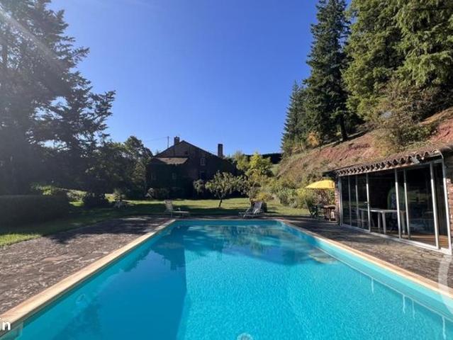 Ferme 5 pièces 251 m²