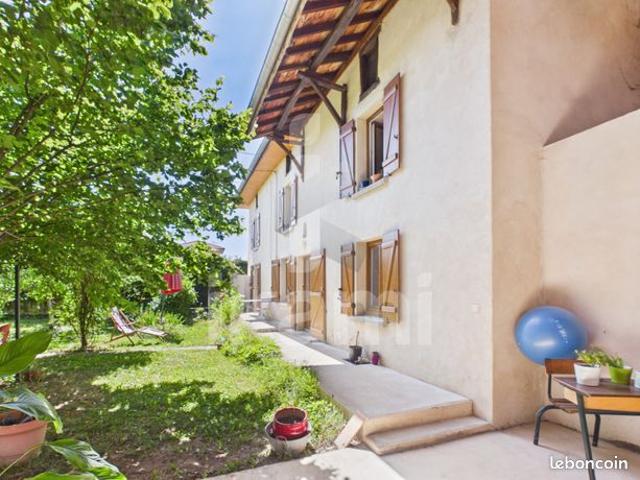 Ferme 6 pièces 192 m²