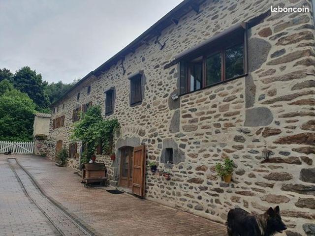 Ferme 6 pièces 200 m²