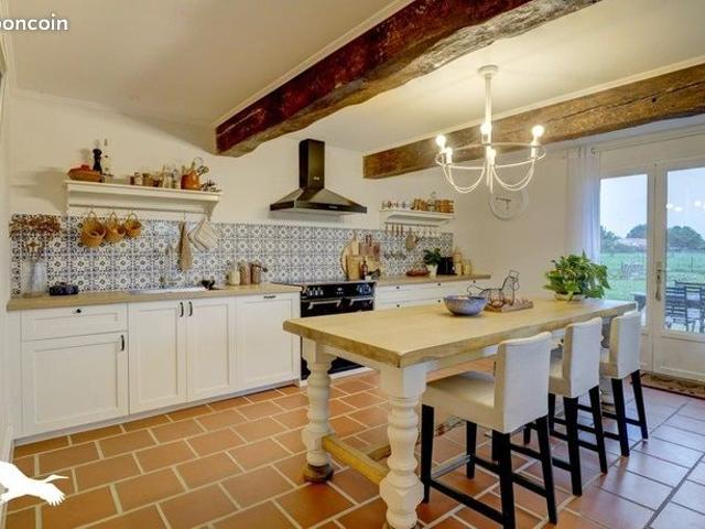 Ferme 6 pièces 230 m²