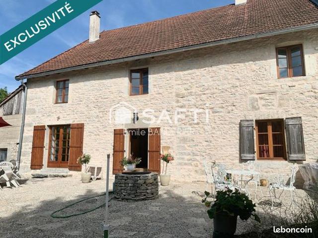 Ferme 6 pièces 234 m²