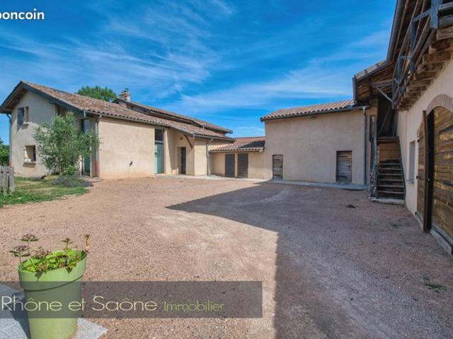 Ferme 6 pièces 235 m²