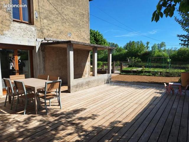 Ferme 6 pièces 240 m²