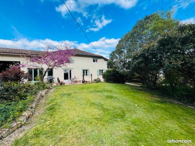 Ferme 6 pièces 240 m²