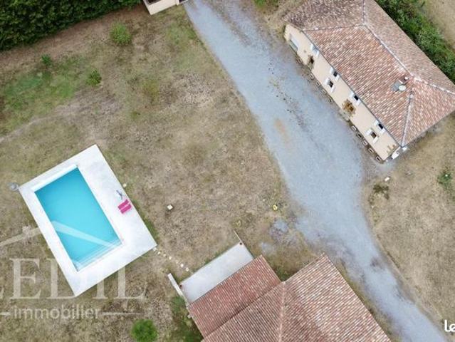 Ferme 6 pièces 241 m²