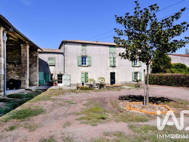 Ferme 6 pièces 242 m²