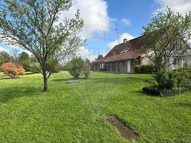 Ferme 6 pièces 268 m²