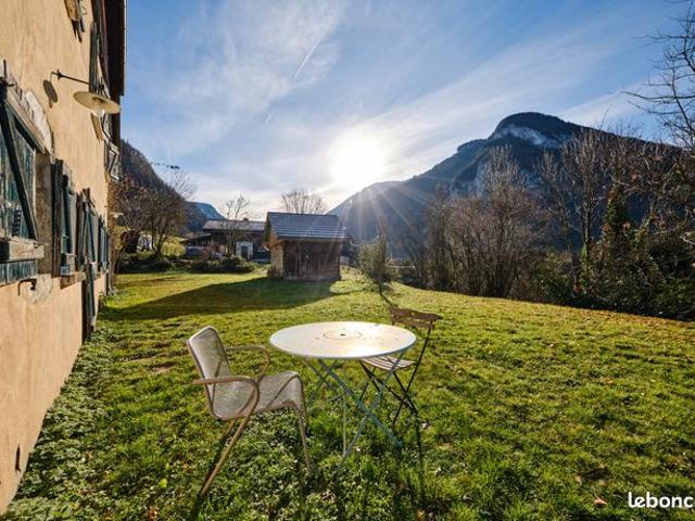 Ferme 6 pièces 272 m²