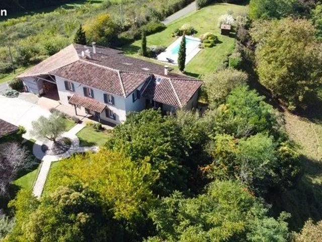 Ferme 6 pièces 295 m²