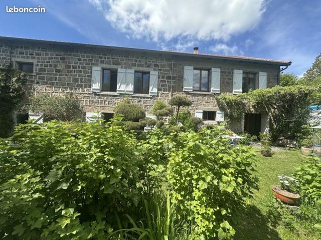 Ferme 6 pièces 296 m²