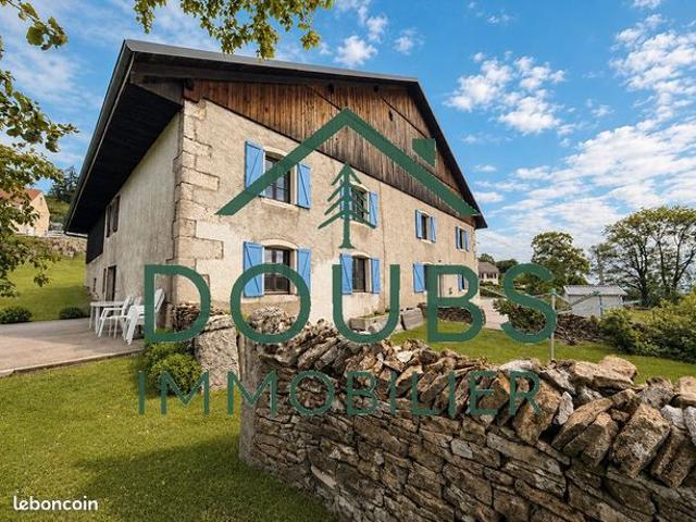 Ferme 6 pièces 307 m²