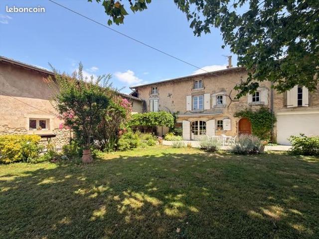 Ferme 6 pièces 322 m²