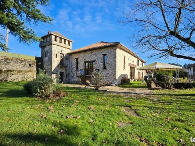 Maison 6 pièces 340 m²