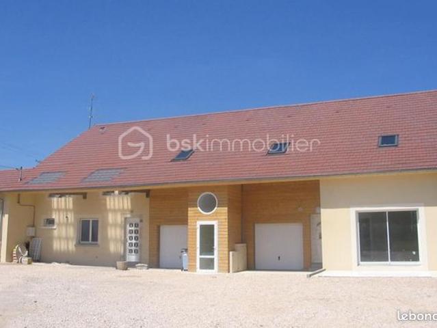 Ferme 6 pièces 370 m²