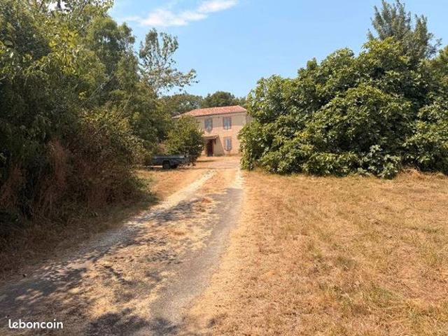 Ferme 7 pièces 443 m²