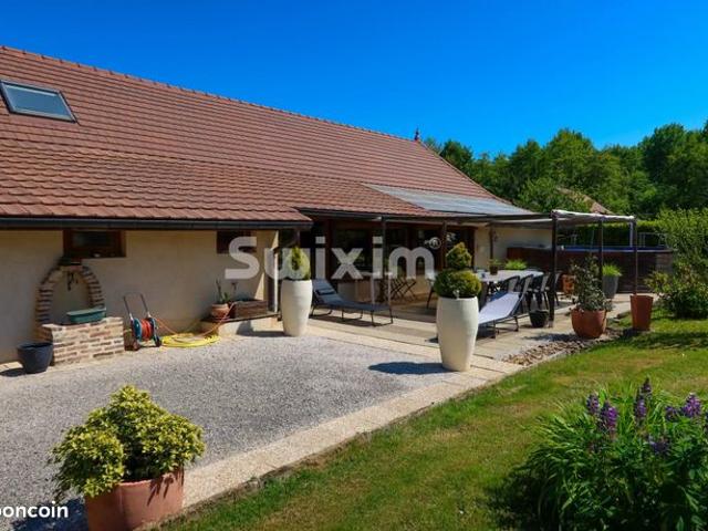 Ferme 7 pièces 160 m²