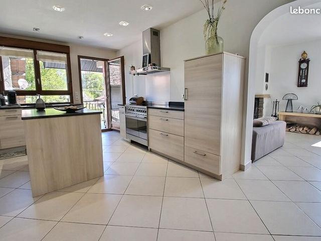 Ferme 7 pièces 200 m²