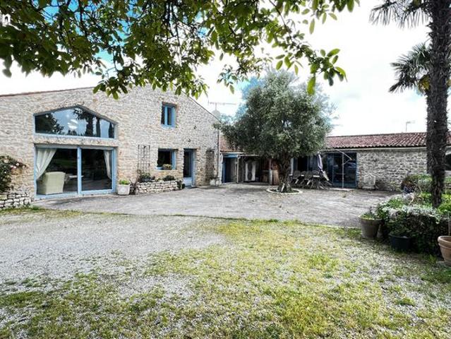 Ferme 7 pièces 201 m²