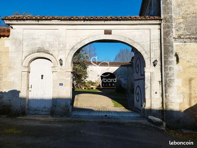 Ferme 7 pièces 220 m²