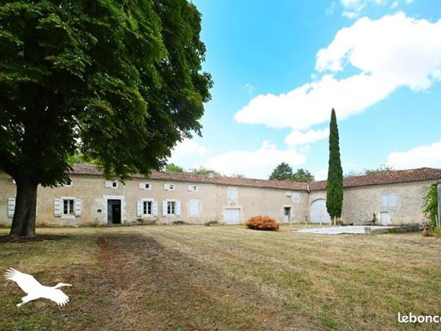 Ferme 7 pièces 224 m²
