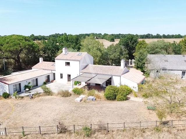 Ferme 7 pièces 235 m²