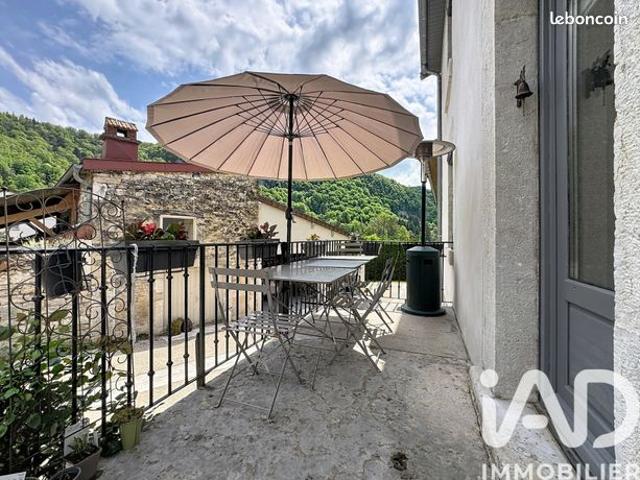Ferme 7 pièces 243 m²