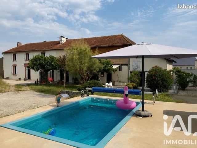 Ferme 7 pièces 244 m²