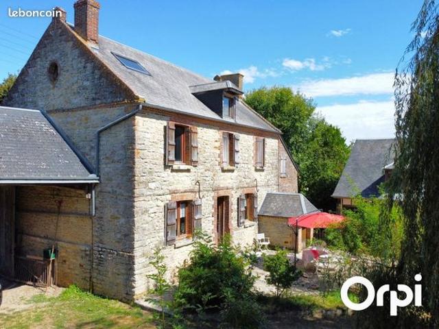 Ferme 7 pièces 270 m²