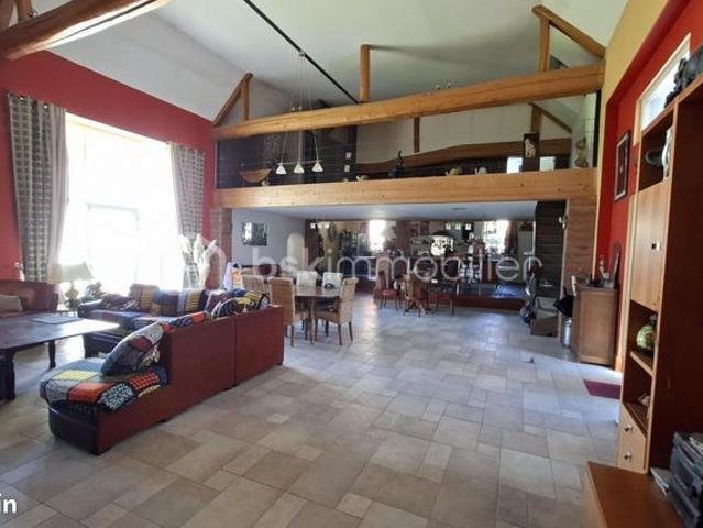 Ferme 7 pièces 325 m²