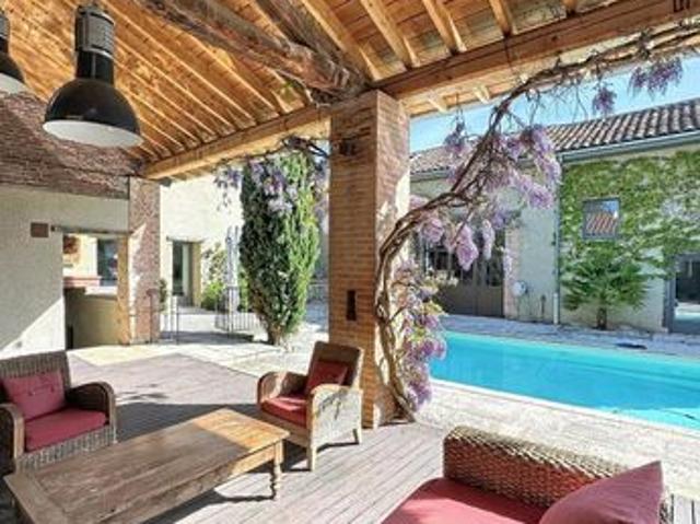 Ferme 7 pièces 330 m²