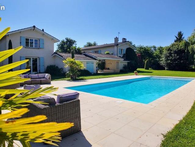 Ferme 7 pièces 342 m²