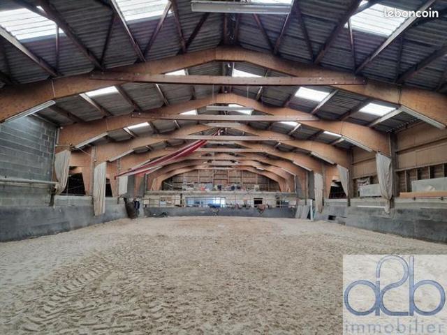 Ferme 800 m² Blavozy