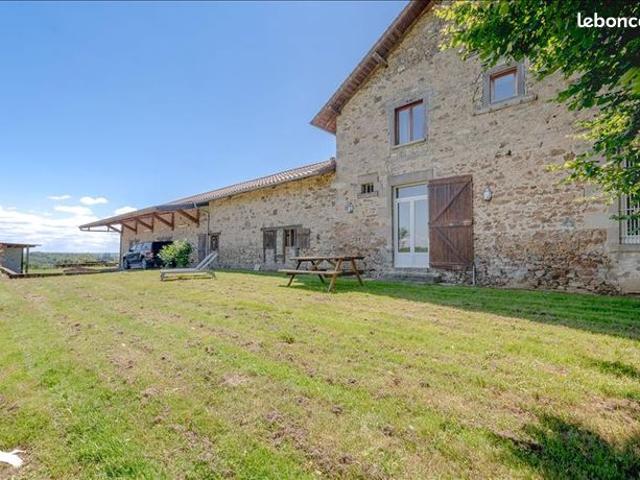 Ferme 8 pièces 589 m²