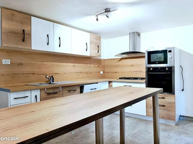 Ferme 8 pièces 150 m²