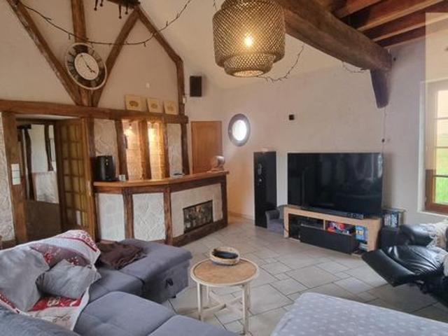 Maison 8 pièces 177 m²