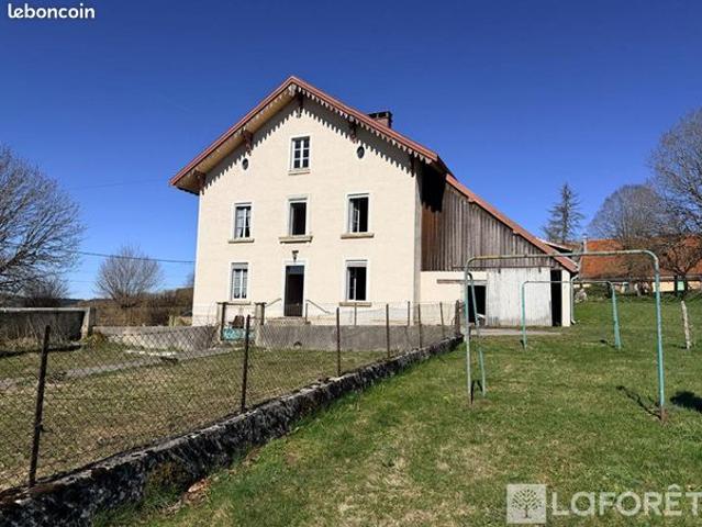 Ferme 8 pièces 180 m²
