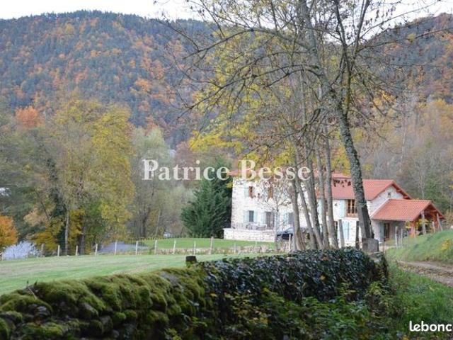 Ferme 8 pièces 180 m²