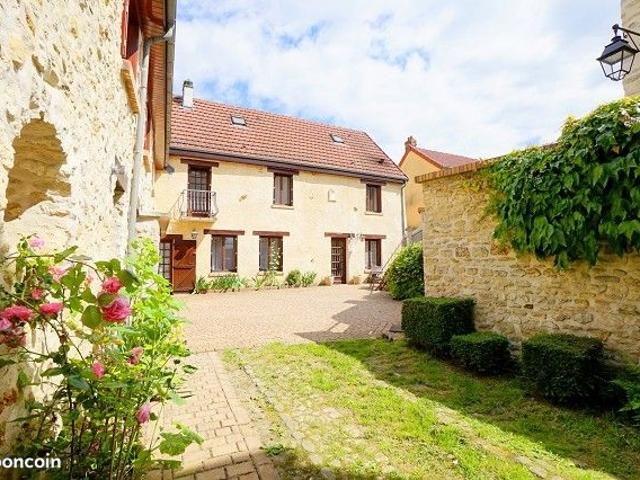 Ferme 8 pièces 182 m²
