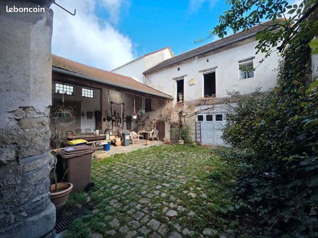 Ferme 8 pièces 184 m²