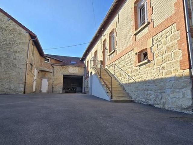 Ferme 8 pièces 185 m²