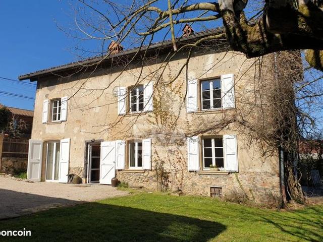 Ferme 8 pièces 196 m²
